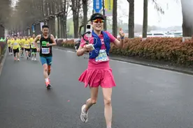 2025武汉马拉松近8成外地跑者，拉动消费同比增4成图片