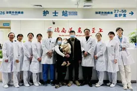 重庆年龄最小的受者与供者！重医附属儿童医院为2岁男孩实施肾移植手术图片