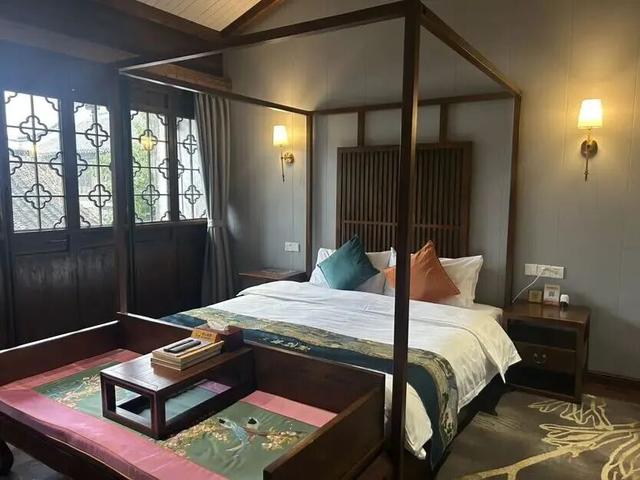 金山跨年玩法多，民宿火到“一房难求”‼️