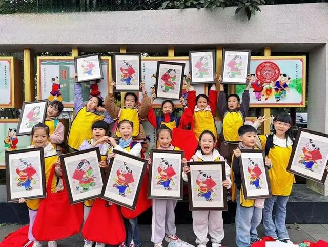 首个秋假！绵竹又火了......