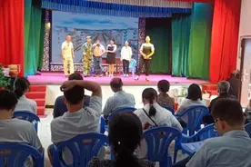 江西广昌践行“四下基层”走好群众路线图片