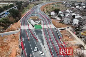 江西“最强钉子户”独守孤房：没料到政府宁可多花钱让公路改道 也不答应自家要求图片