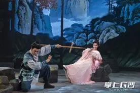 花鼓戏也吊威亚？沉浸式幻境秀《新刘海砍樵》来了图片