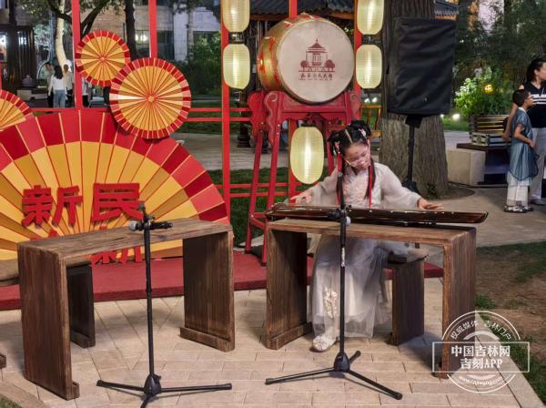 一键切换！新民大街“越夜越美丽”
