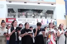 生意做遍全世界，韧性、坚持！老板们“卷”起舌音 句句都是生意经图片