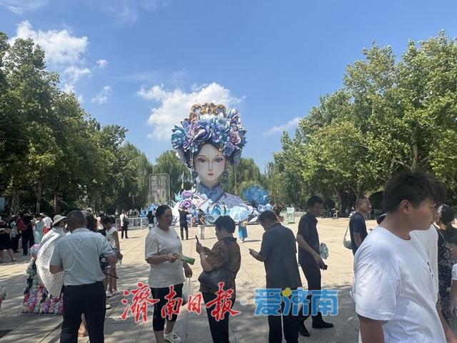 大明湖畔的“夏雨荷”将搬迁 市民游客纷纷打卡