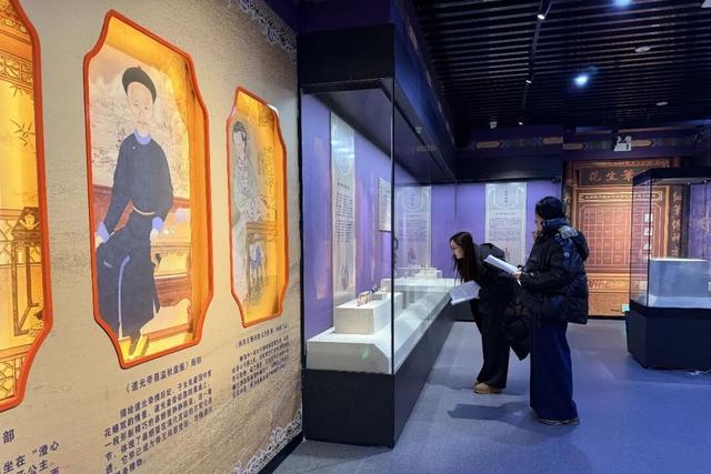 元旦逛馆新看头 鼻烟壶特展开眼界