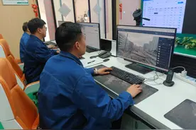 “千里眼”实时监控 紧急拦截保安全图片