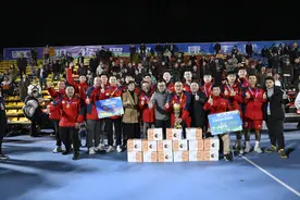 2024贵州·黔南“玉湖冬阳·黔桂两省区红水河杯”篮球冠军挑战赛在罗甸圆满落幕图片