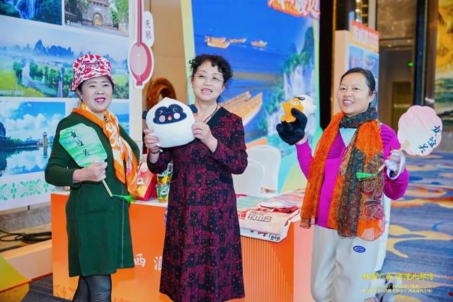 “壮美广西 浪漫北部湾”——2025年广西精品剧目巡演暨文化旅游宣传推介活动走进西宁