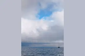 太美了！雨后赛里木湖仙境氛围拉满图片