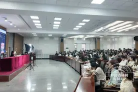 青春向北 “吉”聚未来｜“筑巢”育英才  “搭桥”助就业图片