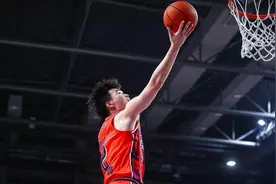 广州龙狮回应张兴亮被禁赛事件：“将女友装进行李箱带进宿舍通宵学习”不实图片