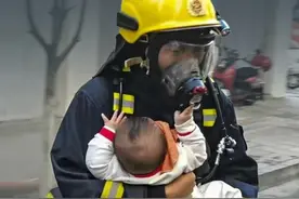 致敬消防英雄！愿每次出征，都能平安归来图片