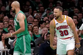 NBA｜东西豪强相遇 库里带队掀翻卫冕冠军图片