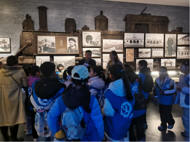 研学旅游进行时|当记者节遇上读者研学活动——张宣两地新华小记者走进三馆开展研学致敬百年京张