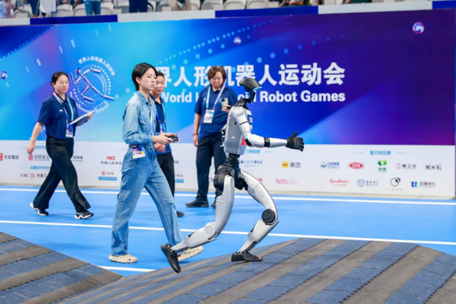 2025世界人形机器人运动会赛程过半，8块金牌顺利产生！