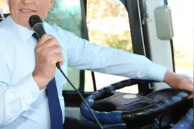 北京野生动物园猛兽区爆火！原来，这里司机都是“段子手”，以脱口秀讲解动物图片