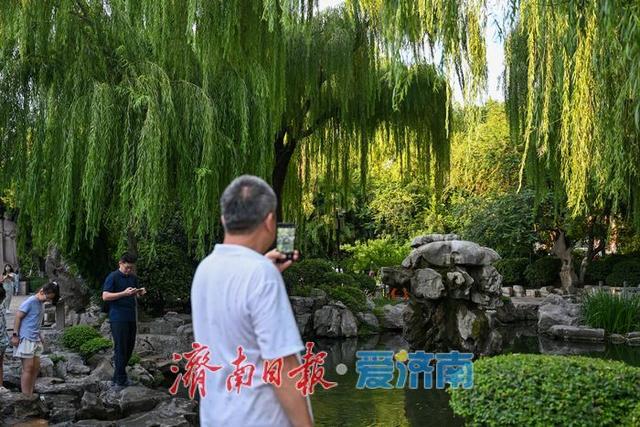 一年四季 泉在济南丨“月牙飞瀑”将再现！月牙泉喷涌箭在弦上