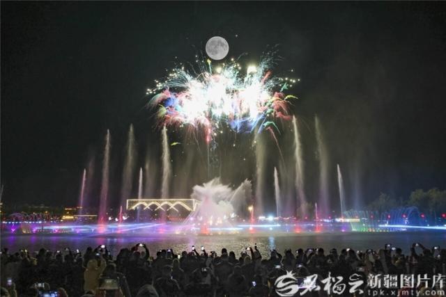 祝福新疆更美好｜国庆中秋双节叠加 新疆旅游市场迸发新活力