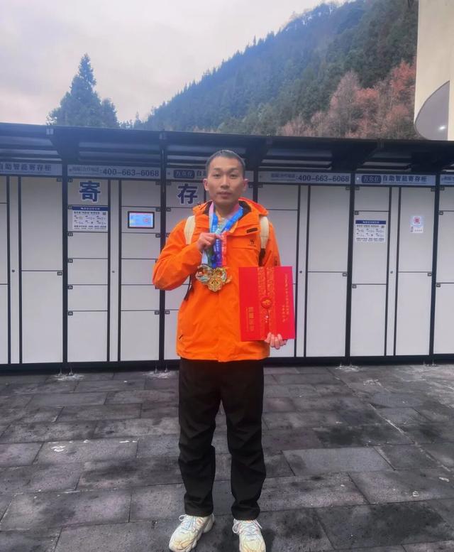 【抢完即止！】瓦屋山78元早鸟票来啦！畅玩冬日仙境，“四驱”挑战冰雪桌山！