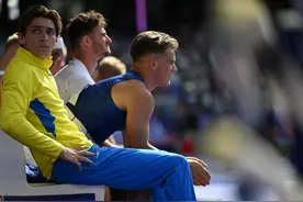 巴黎奥运会丨田径——男子撑杆跳高：杜普兰蒂斯亮相赛场图片