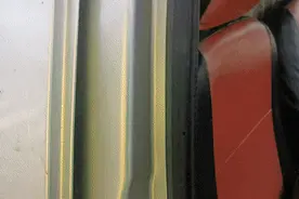 面包车变“龙虾专车”？刘某被罚款500元！图片