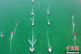 闻“汛”而动 青海消防开展防汛抗洪应急救援实战演练图片