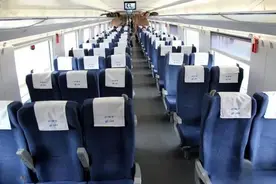 高铁无座票，也是可以坐的！图片