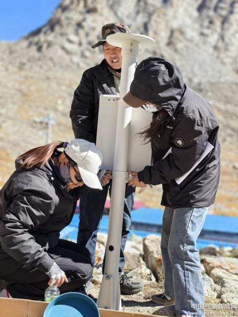 普兰：建设单雨量监测站 填补冈仁波齐徒步环线高海拔地段监测空白