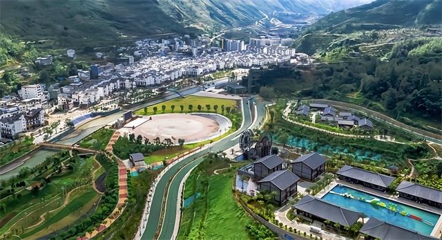 凉自山海来,暖向万里生