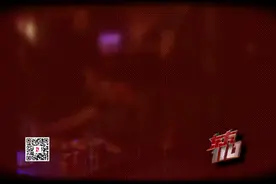 上海女子离婚后找00后男模，“花450万换3个月的快乐”，追悔莫及图片