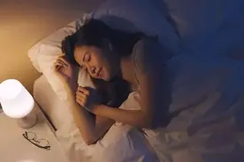 睡够8小时≠睡得好！适合不同年龄的睡眠时长，速来自测→图片