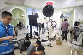 汕头移动“数智化”赋能纺织服装“日展夜播”图片