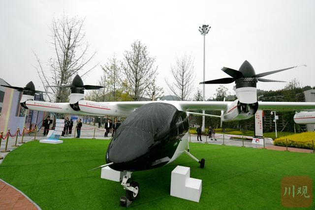 鲜活可触中共享发展成果，“锦绣天府・安逸四川”文旅融合主题展亮相