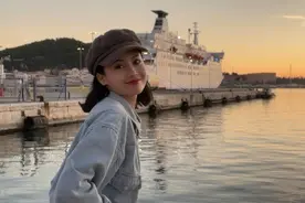 成都妹子坐火车游欧洲走红 今后还打算坐火车走遍祖国图片