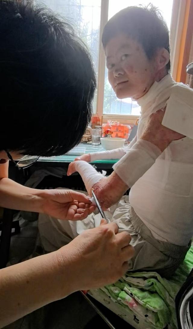 郑州“蝴蝶宝贝” ，带伤“飞”向西藏雪山