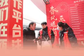 党员干部化身助企“服务员” 跑出复工复产“加速度”图片