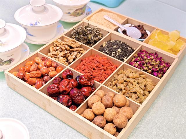 12条百年古渠，怎样养活793家早茶店与120亿品牌？丨何以中国·越山向海踏千澜