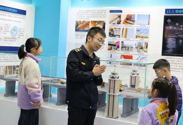 在现场丨山西日报小记者走进桥梁研学基地 开启桥梁探索之旅