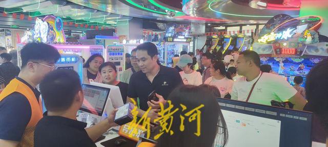 泉韵LIVE开业首日人气足，4.5万+人次畅游“鹊华游园会”