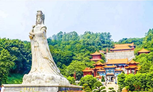 草莓音乐节“十一”开唱！最全攻略请查收→