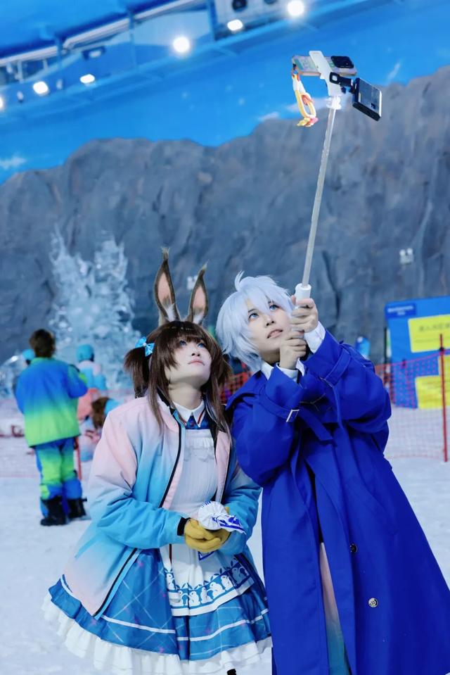 一秒入冬，雪狐奇遇！武汉市中心藏了个冰雪乐园