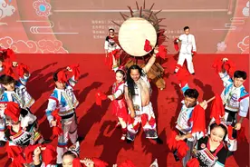 各族群众欢度基诺“特懋克”节图片