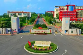 公布不良影响期刊名录，不妨成为高校标配 | 新京报快评图片