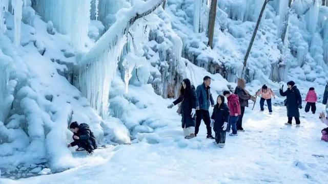 踏破风沙赴神都，白云山赠“终身旅游卡”！让天山来客常回“家”看看