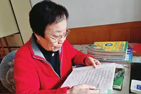 活到老学到老 “外语奶奶”棒棒的！图片