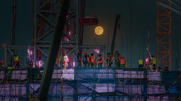 哈尔滨冰雪大世界架起“时光桥梁”  期待冰建版“老哈尔滨站”