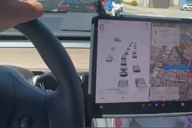 中国男子出差赶上马德里大停电失联9小时，当地的华人百元店成为居民采购的“应急物资宝库”图片