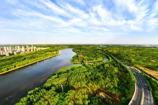 副中心30个公园变身“清凉秘境”！游船、浅滩、亲水乐园全都有
